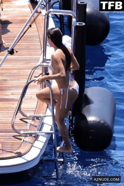 Eva Longoria Sexy Seen Showing Off Her Sultry Figure Wearing A Bikini On A Boat In Capri AZNude