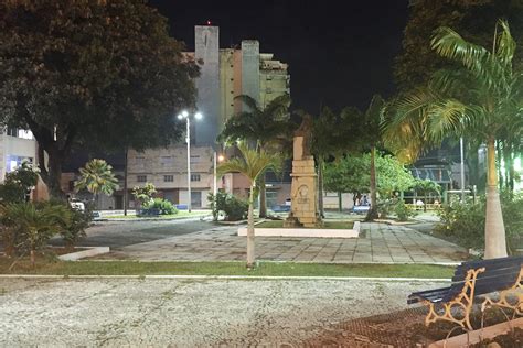 Brechando a Praça Sete de Setembro Brechando