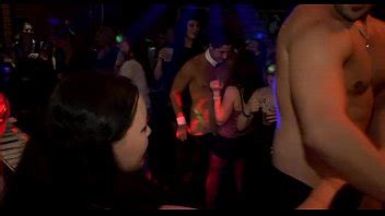 Patty Salvaje De Sexo Grupal En Un Club Nocturno XVIDEOS