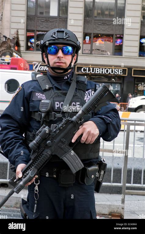 Nypd Unit Anti Terrorism Counterterrorism Police Officers Carrying