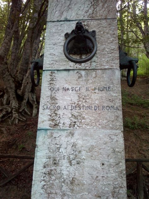 Passeggiata Sul Monte Fumaiolo Le Sorgenti Del Tevere Escursione In