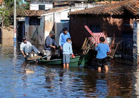 Más De 250 Mil Desplazados Por Inundación En Paraguay