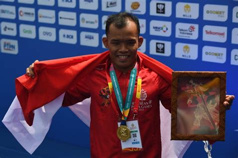 Aris Wibawa Rebut Emas Pertama Cabor Para Renang Di Aseab Para Games