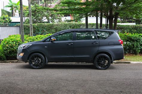 Permaisuri Innova Reborn On Oz Racing Leggera Hlt