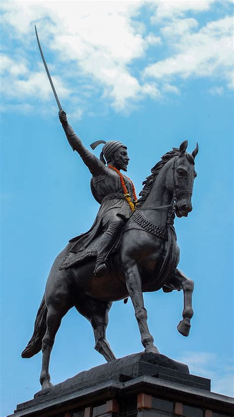 Shivaji Raje Bhosle Statue With Blue Sky Background Chhatrapati Shivaji Maharaj Hd Phone