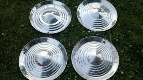 Purchase Vintage Pontiac Hubcaps Ratrod Hotrod Gm 15 Inche In Fort