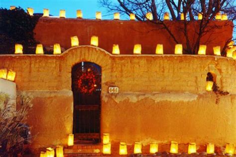 Christmas Luminarias Or Farolitos Mexico Christmas Santa Fe Home