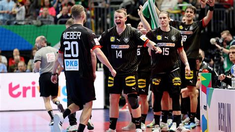 Handball EM Deutschland Siegt Gegen Nordmazedonien Mit 34 25