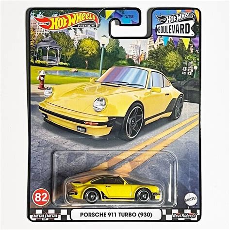 Hot Wheels Premium Boulevard Porsche Turbo Yellow Distintec