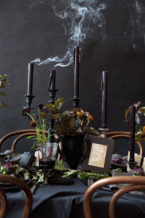 Simple Moody Fall Tablescape Ideas Artofit