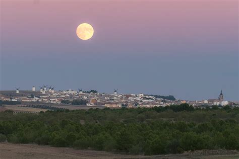 Guía Para El Turista Campo De Criptana En Un Día Tierra De Gigantes