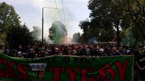 Kibolskie Zamieszki W Tychach Zdj Cia Policja Strzela Z Broni