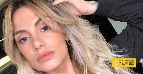 Liliana Filipa mostra curvas em lingerie mas é o cabelo que chama a atenção SELFIE