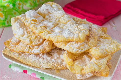 Ricetta Crostoli O Chiacchiere Frappe Bugie Cenci Galani Graficare