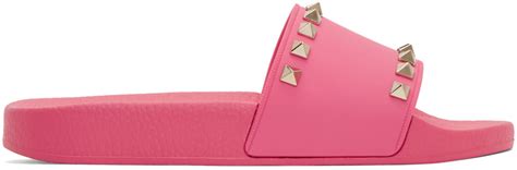 Courtney Stodden Endures A Bikini Malfunction While Frolicking On The Beach In Santa Monica