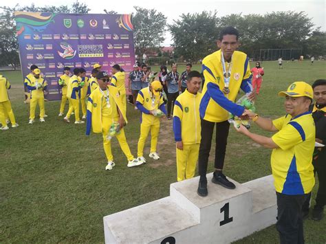 Tim Cricket Kutim Penuhi Target Raih Emas Perak Dan Perunggu