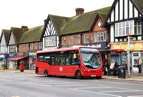 LJ12 CGY Go Ahead Metrobus WS8 LJ12 CGY Route R3 Queensw Flickr