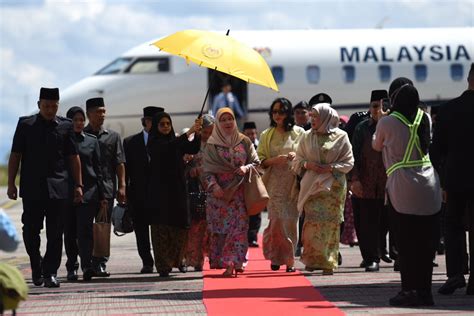 Raja Permaisuri Agong Tiba Untuk Lawatan Hari Utusan Sarawak