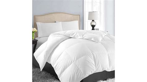 Top 8 Best Down Alternative Comforters In 2024