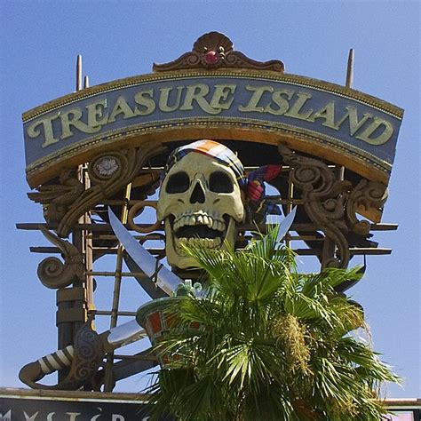 Vegas Old Treasure Island Sign Flickr Photo Sharing