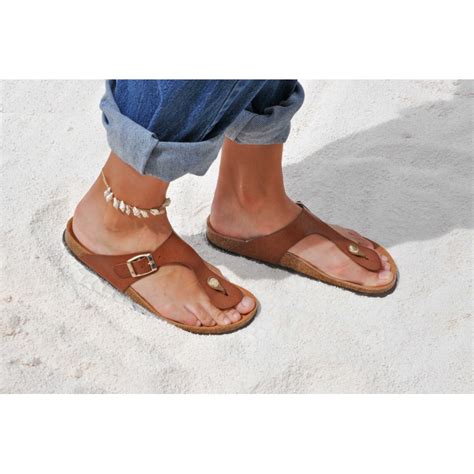 Sandalias Planas De Piel Con Hebilla Modelo