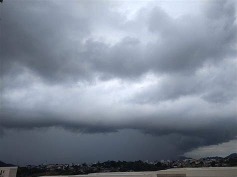 Novo alerta de chuva intensa e ventos fortes para mais de 40 municípios