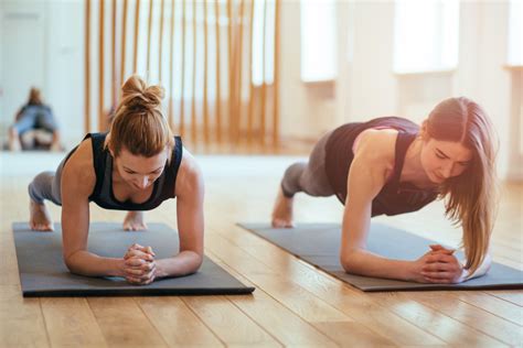 Yogaübungen mit Povögeln Telegraph