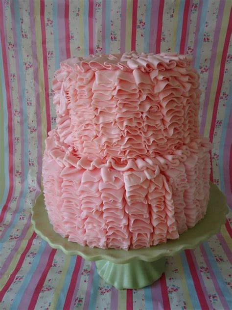 Ruffle Cake Decorated Cake By Daniela CakesDecor