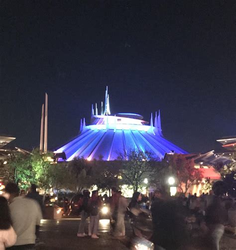 Space Mountain at night [OC] : r/Disneyland