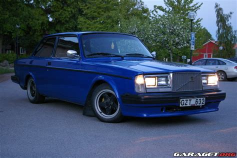 Volvo 242 1975 Garaget