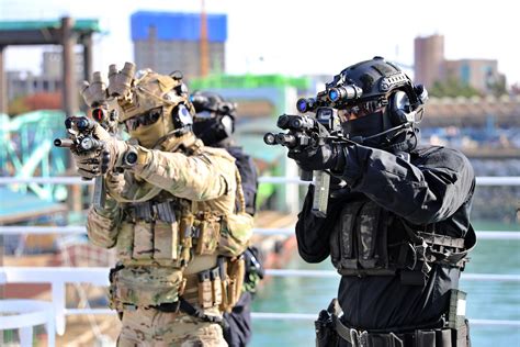 South Korean Central Coast Guard Commandos And Udtseals From The 5th