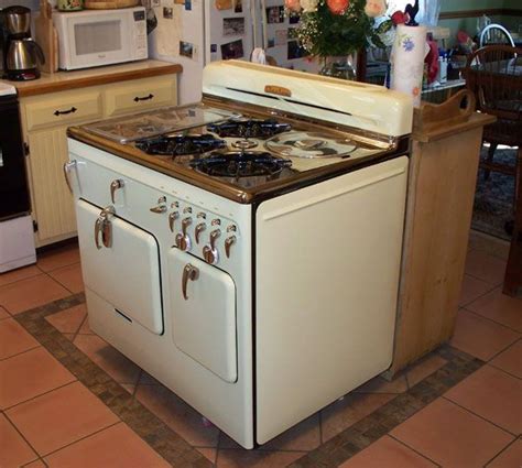 208 Pictures Of Vintage Stoves Refrigerators And Large Appliances Artofit