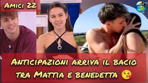 Amici22 Anticipazioni Serale Ecco Il Bacio Tra Mattia Zenzola E