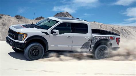 Ford F 150 Raptor R é revelada motor V8 de 710 cv do Shelby GT500