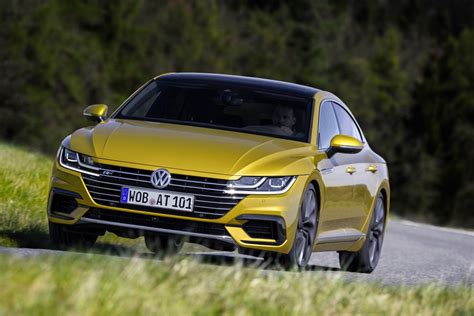 First Vw Arteon Reviews Raise Questions About Price And Suspension