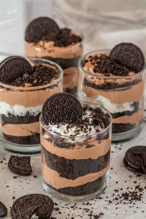 A Simple No Bake Dessert Made With Oreos And Pudding This Chocolate