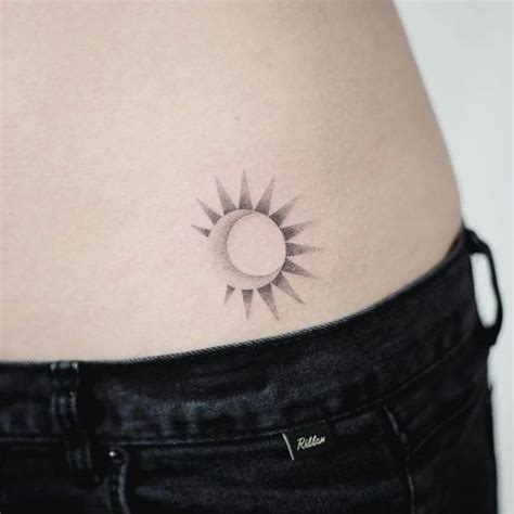 Minimalist Tattoo Sun - Wiki Tattoo