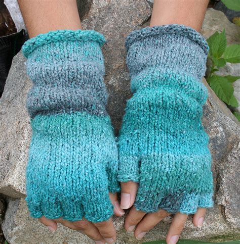 Ravelry Sojourner Fingerless Gloves Pattern By Amanda Lilley