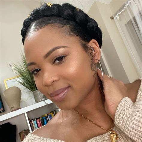 53 Easy Natural Hairstyles Youll Be Obsessed With Halo Braid Natural