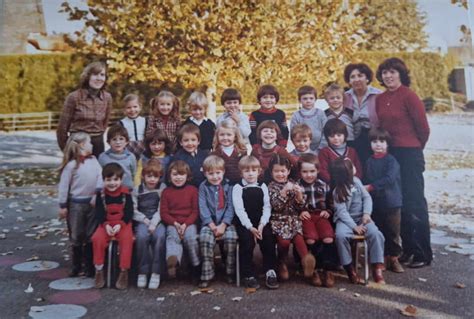 Photo de classe Maternelle Rosemonde Gérard 1981 1982 de 1981 école