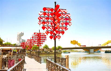 Love Lock Bridge Da Nang A Witness For The Eternal Love