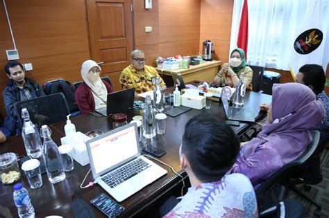 Kementerian Pendayagunaan Aparatur Negara Dan Reformasi Birokrasi Rapat Dengan Kementerian