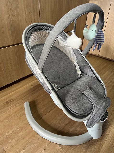 Automatic baby rocker/ baby swing, Babies & Kids, Baby Nursery & Kids ...