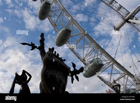 London Eye Dali Sculpture Hi Res Stock Photography And Images Alamy