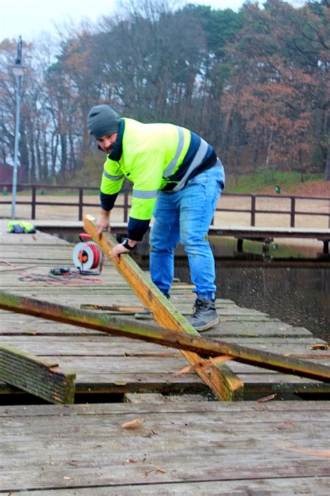 Galeria Trwa Rozbi Rka Pomostu W Lginiu Ziemia Wschowska Jest