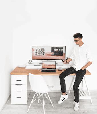 Best Minimalist Desk Setups