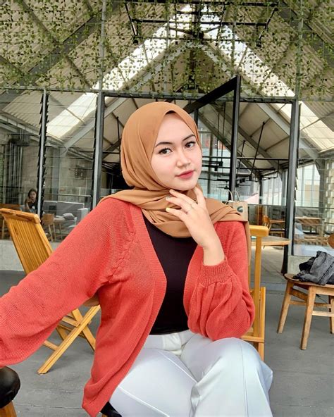 Isma Audina Di Instagram Pipi Gue Padet Bener Dah Beautiful Hijab