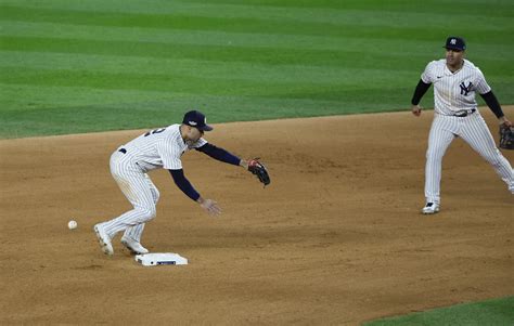 New York Yankees Vs Houston Astros Alcs Game 4