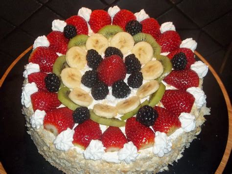 Torta Alla Frutta Fresca Con Crema Chantilly Da Su Akkiapparicette