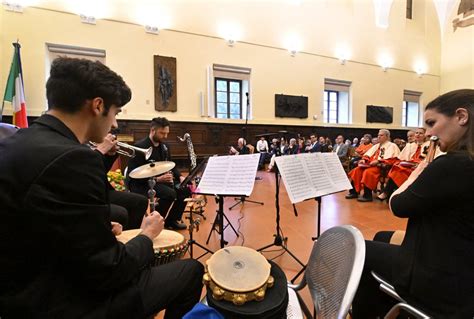 Universit Di Parma Laurea Ad Honorem A Bernardo Valli Le Foto La